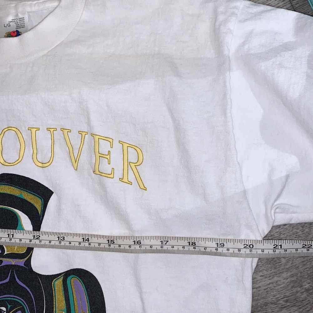 Vintage Vancouver Canada white cotton graphic T-shirt L Totum pole Indian bird - Picture 7 of 15